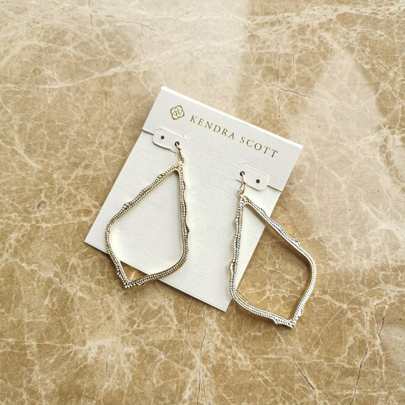 NEW Kendra Scott Gold Sophee Drop Earrings - Picture 1 of 3